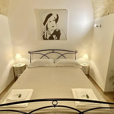 Casa Degli Alberici * Lecce